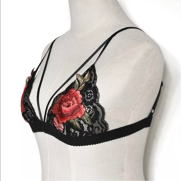 1 LEFT!🌹Lacey Floral Bralette🌹 - Picture 3 of 5